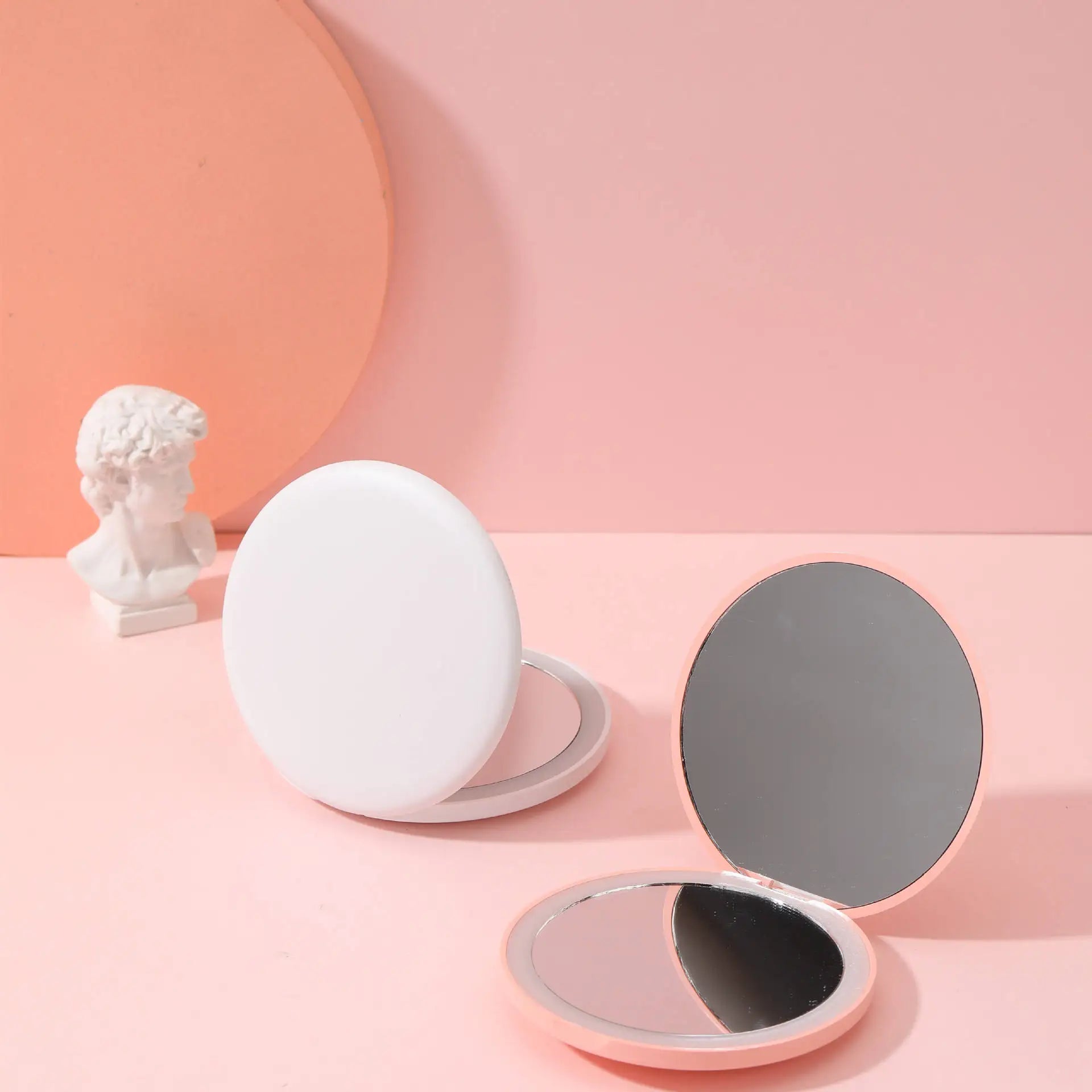 LED Compact Makeup Mirror – 2-Sided Folding Pocket Mirror with Light