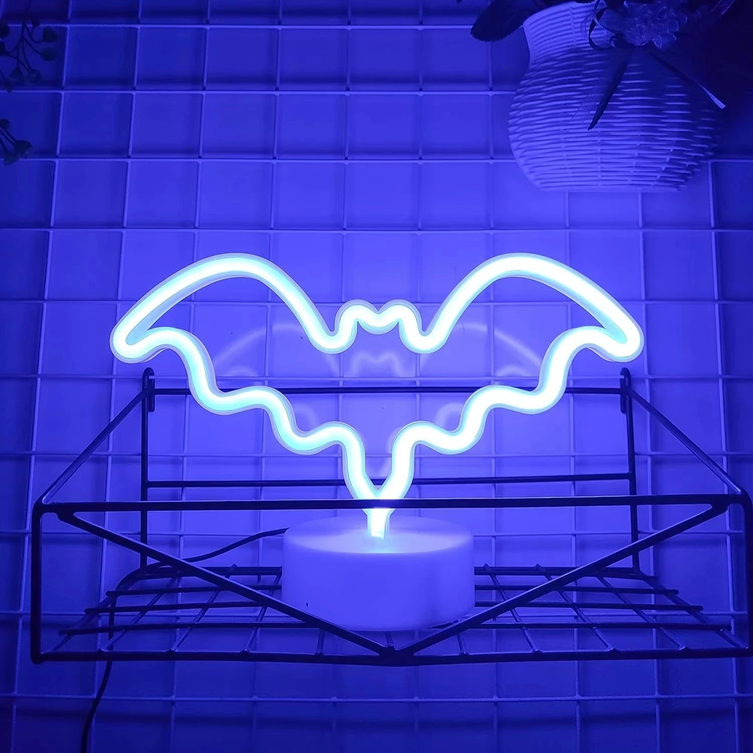 Halloween Atmosphere LED Neon Sign – USB or Battery Powered Wall Light