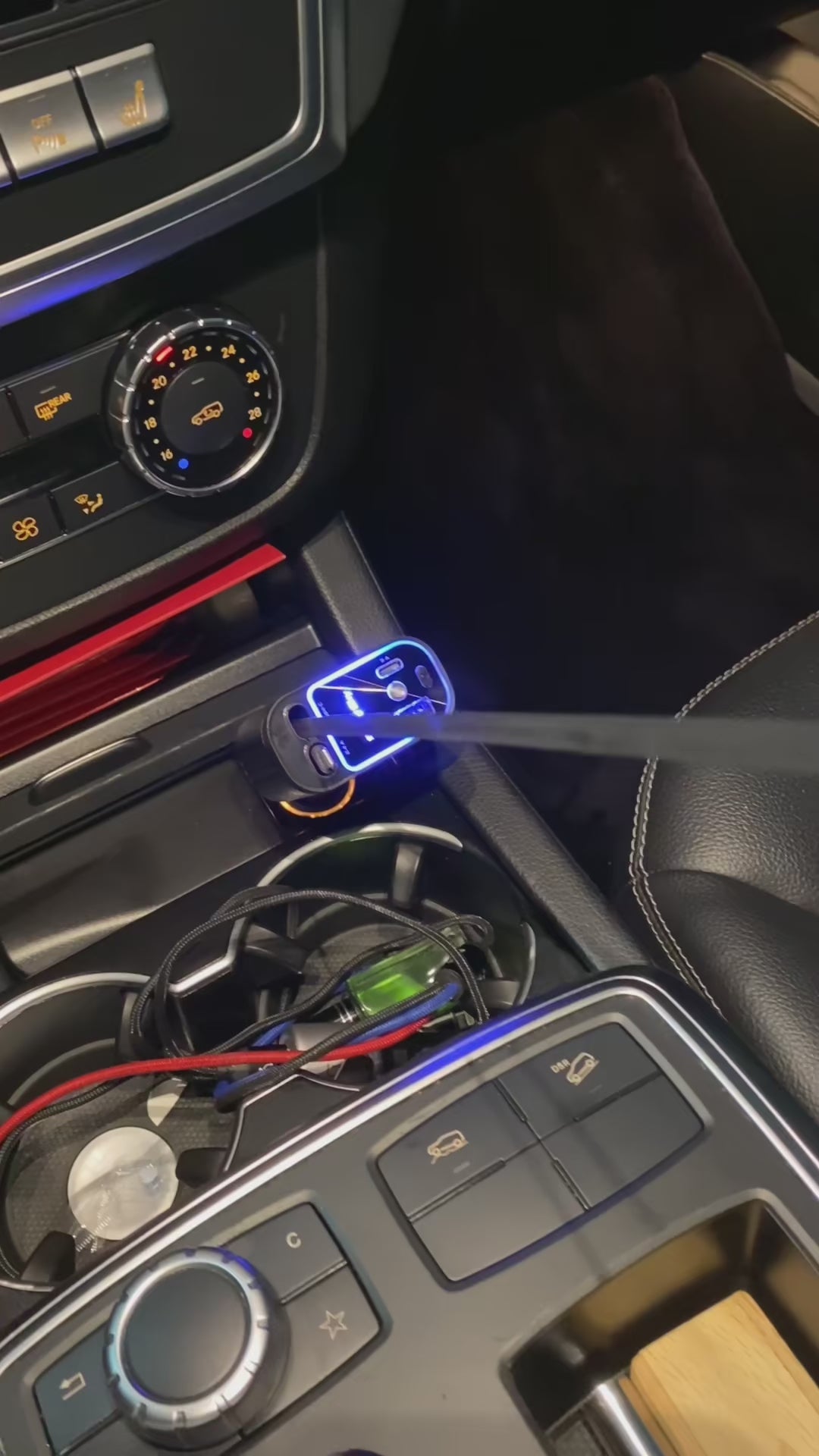 4-in-1 Retractable Car Charger – Dual Ports, Type-C Fast Charge & Starry Sky Light